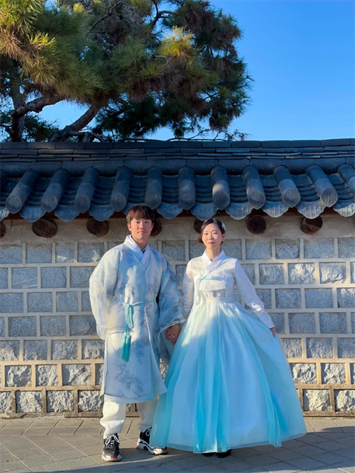 발렌시아가 트리플 S 트레이너 블랙 레드 2018 533882W09O11000 photo review