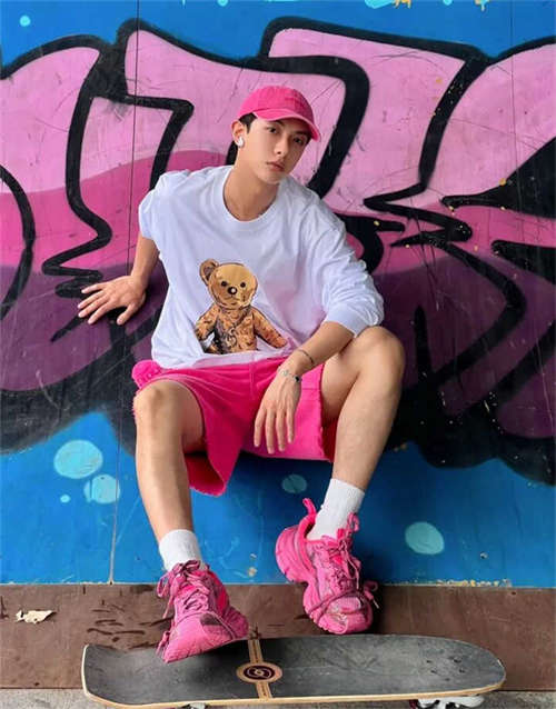 발렌시아가 3XL 스니커즈 플루오 옐로우 734731W3XL67019 photo review