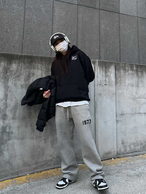 나이키 덩크 로우 블랙 CW1590-100 photo review