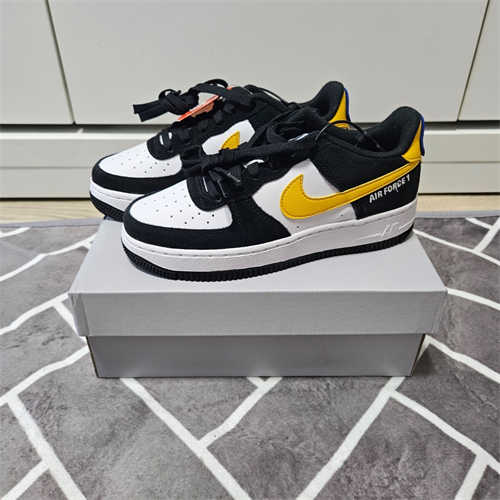 나이키 에어포스 1 LV8 애슬레틱 클럽 블랙 다크 설퍼 DH9597-002 photo review