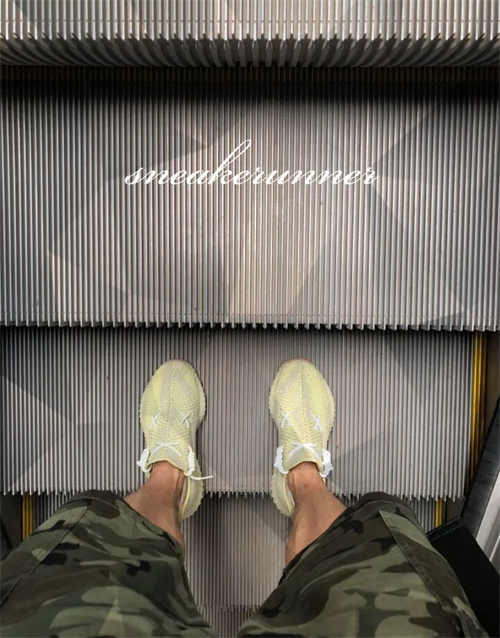 아디다스 이지 부스트 350 V2 안틀리아 - 논리플렉티브 FV3250 photo review